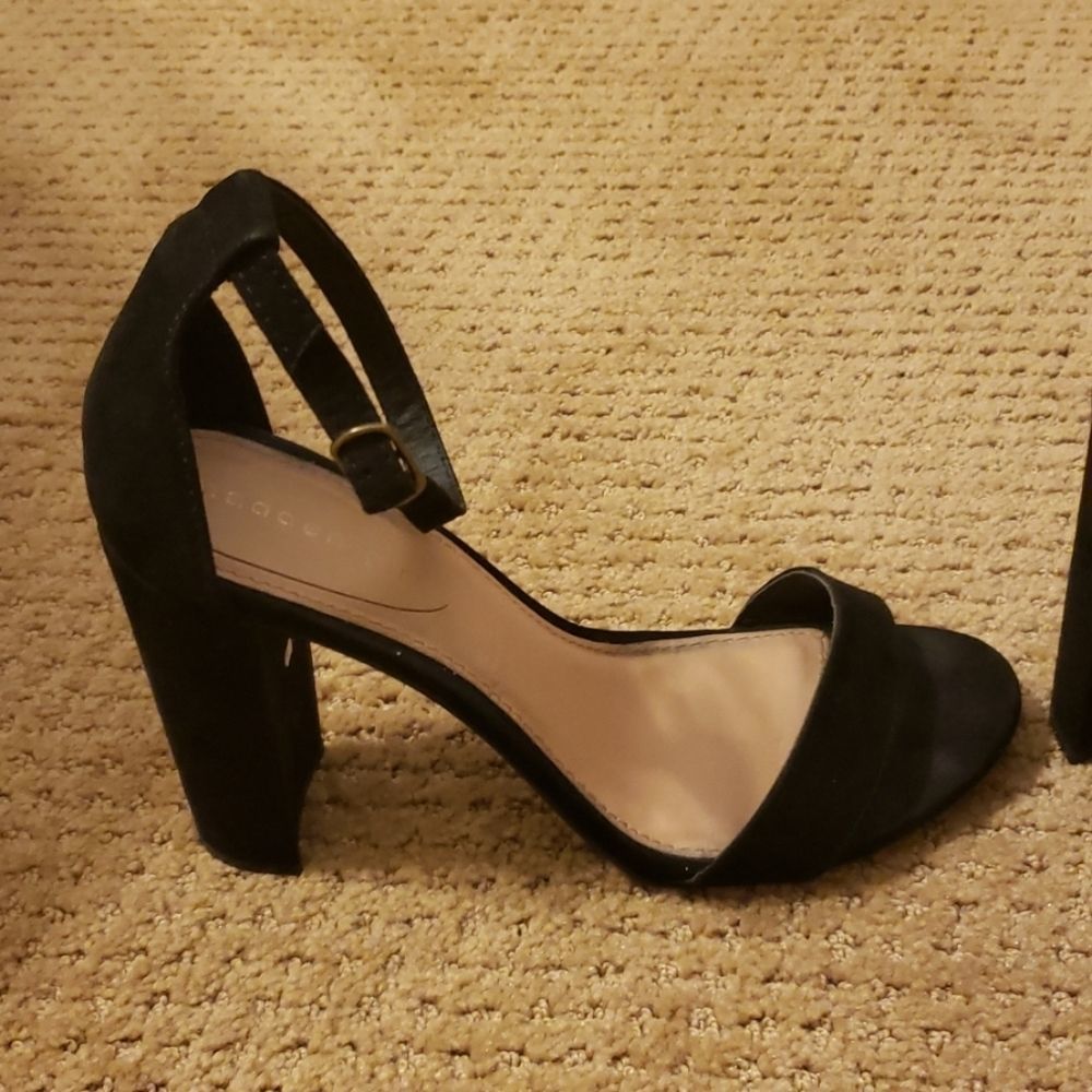 Madden girl swede heels size 8